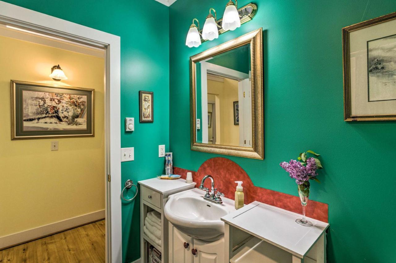 Charming Retreat Near Downtown Frankfort And Beaches Екстер'єр фото
