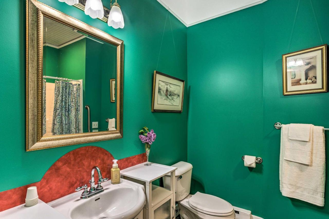 Charming Retreat Near Downtown Frankfort And Beaches Екстер'єр фото