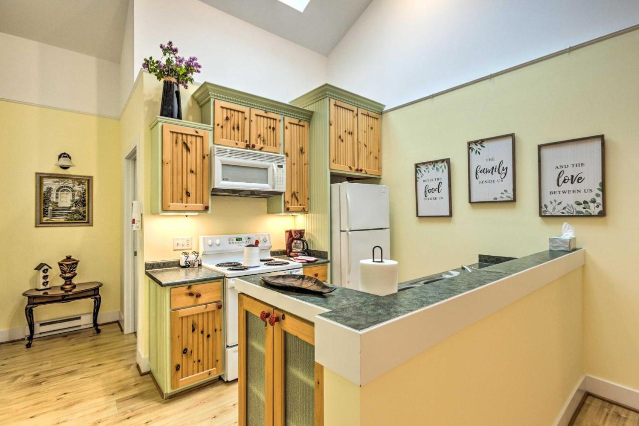 Charming Retreat Near Downtown Frankfort And Beaches Екстер'єр фото