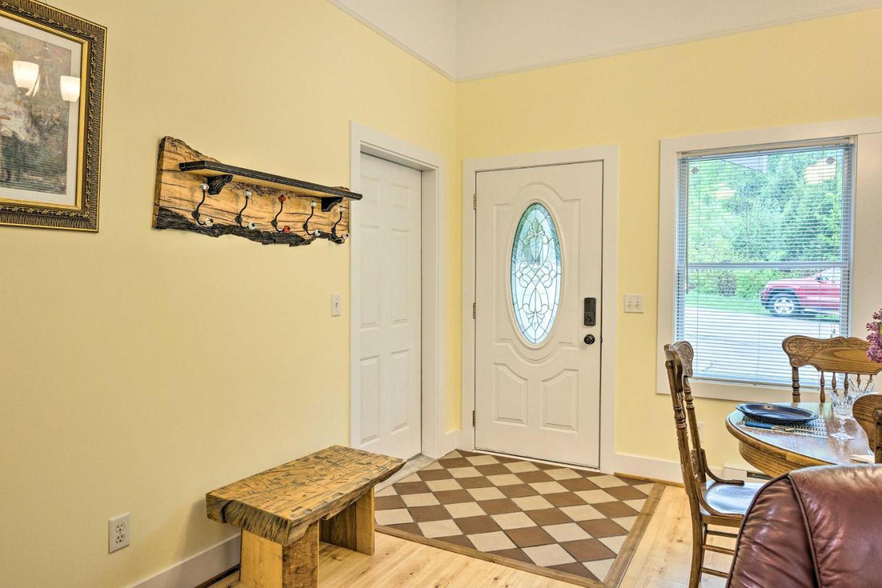 Charming Retreat Near Downtown Frankfort And Beaches Екстер'єр фото